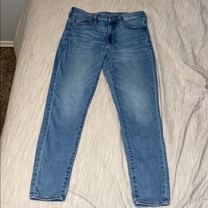 American eagle super high-rise jegging